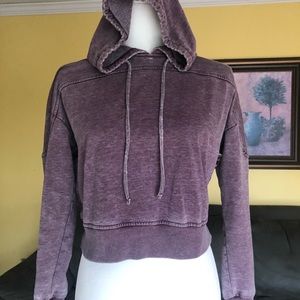 Short waisted hooded sweatshirt